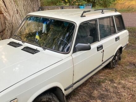 Белый ВАЗ 2104, объемом двигателя 1.3 л и пробегом 135 тыс. км за 1000 $, фото 1 на Automoto.ua