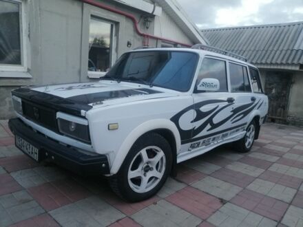 ВАЗ 2104 1992 в Каменское - Днепродзержинск на Automoto.ua Белый ВАЗ 2104, объемом двигателя 2 л и пробегом 13 тыс. км за 1500 $, фото 1 на Automoto.ua