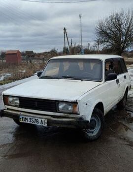 Белый ВАЗ 2104, объемом двигателя 1.5 л и пробегом 120 тыс. км за 500 $, фото 1 на Automoto.ua