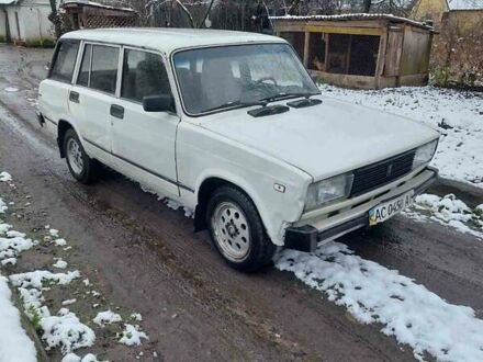 Белый ВАЗ 2104, объемом двигателя 1.5 л и пробегом 200 тыс. км за 400 $, фото 1 на Automoto.ua