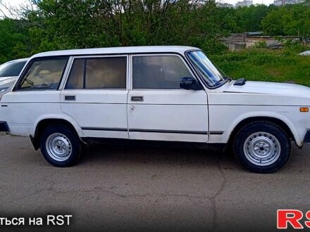 Белый ВАЗ 2104, объемом двигателя 1.5 л и пробегом 235 тыс. км за 950 $, фото 1 на Automoto.ua