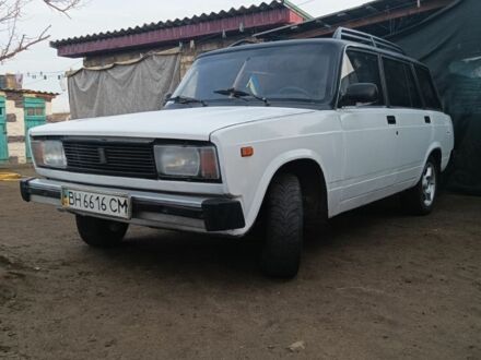 Белый ВАЗ 2104, объемом двигателя 1.3 л и пробегом 800 тыс. км за 889 $, фото 1 на Automoto.ua
