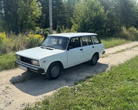 Белый ВАЗ 2104, объемом двигателя 1.5 л и пробегом 125 тыс. км за 601 $, фото 1 на Automoto.ua