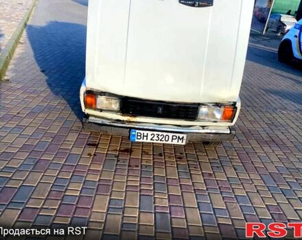 Белый ВАЗ 2104, объемом двигателя 1.5 л и пробегом 250 тыс. км за 1000 $, фото 1 на Automoto.ua