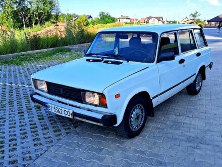 Белый ВАЗ 2104, объемом двигателя 1.5 л и пробегом 220 тыс. км за 899 $, фото 1 на Automoto.ua