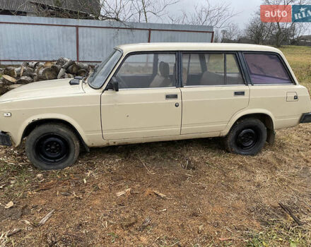Бежевий ВАЗ 2104, об'ємом двигуна 1.45 л та пробігом 500 тис. км за 600 $, фото 1 на Automoto.ua