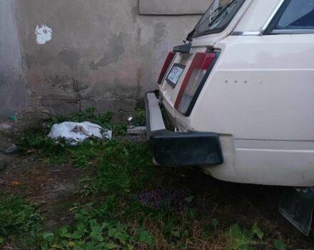 Бежевый ВАЗ 2104, объемом двигателя 8 л и пробегом 15 тыс. км за 900 $, фото 4 на Automoto.ua