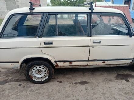 ВАЗ 2104 1990 у Дубно на Automoto.ua Бежевий ВАЗ 2104, об'ємом двигуна 1.5 л та пробігом 170 тис. км за 600 $, фото 1 на Automoto.ua