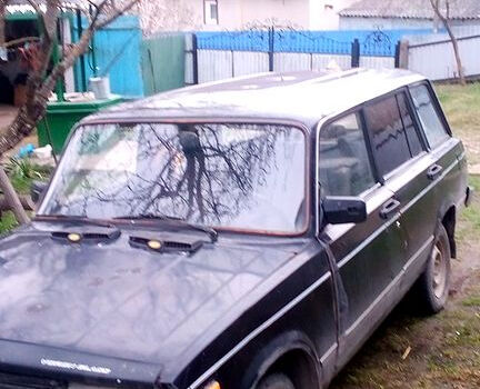 Черный ВАЗ 2104, объемом двигателя 1.5 л и пробегом 180 тыс. км за 550 $, фото 1 на Automoto.ua