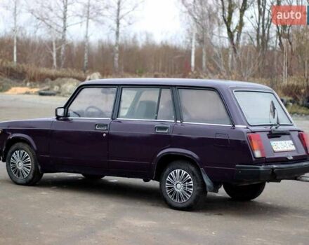 Фиолетовый ВАЗ 2104, объемом двигателя 1.5 л и пробегом 280 тыс. км за 1100 $, фото 9 на Automoto.ua