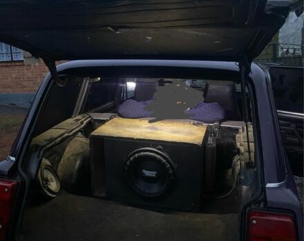 Фиолетовый ВАЗ 2104, объемом двигателя 1.5 л и пробегом 100 тыс. км за 500 $, фото 4 на Automoto.ua