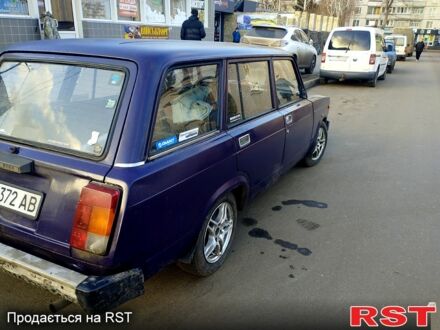 Фіолетовий ВАЗ 2104, об'ємом двигуна 1.5 л та пробігом 180 тис. км за 1050 $, фото 1 на Automoto.ua