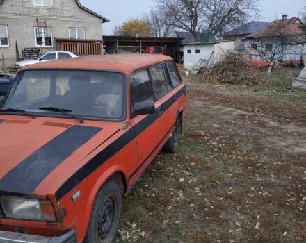 Красный ВАЗ 2104, объемом двигателя 1 л и пробегом 170 тыс. км за 286 $, фото 3 на Automoto.ua