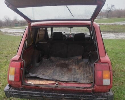 Красный ВАЗ 2104, объемом двигателя 1.5 л и пробегом 999 тыс. км за 427 $, фото 6 на Automoto.ua