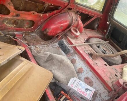 Красный ВАЗ 2104, объемом двигателя 1.3 л и пробегом 2 тыс. км за 358 $, фото 4 на Automoto.ua