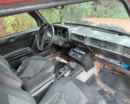 Красный ВАЗ 2104, объемом двигателя 0 л и пробегом 200 тыс. км за 525 $, фото 4 на Automoto.ua