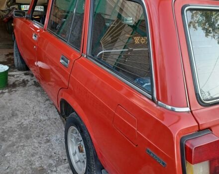 Красный ВАЗ 2104, объемом двигателя 1 л и пробегом 120 тыс. км за 949 $, фото 1 на Automoto.ua