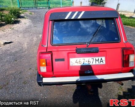 Красный ВАЗ 2104, объемом двигателя 1.5 л и пробегом 95 тыс. км за 900 $, фото 2 на Automoto.ua