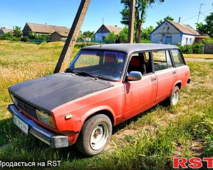 Красный ВАЗ 2104, объемом двигателя 1.3 л и пробегом 300 тыс. км за 600 $, фото 2 на Automoto.ua