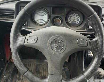 Красный ВАЗ 2104, объемом двигателя 1.5 л и пробегом 286 тыс. км за 561 $, фото 4 на Automoto.ua