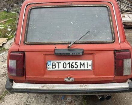 Красный ВАЗ 2104, объемом двигателя 1.5 л и пробегом 286 тыс. км за 561 $, фото 2 на Automoto.ua