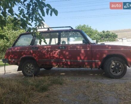 Красный ВАЗ 2104, объемом двигателя 1.45 л и пробегом 130 тыс. км за 600 $, фото 2 на Automoto.ua