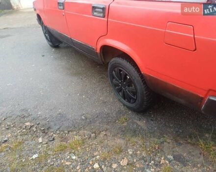 Красный ВАЗ 2104, объемом двигателя 1.5 л и пробегом 200 тыс. км за 520 $, фото 15 на Automoto.ua