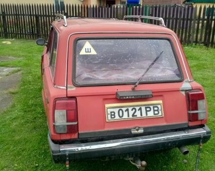 Красный ВАЗ 2104, объемом двигателя 0 л и пробегом 100 тыс. км за 365 $, фото 2 на Automoto.ua