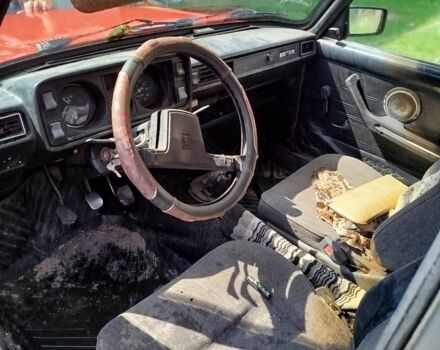 Красный ВАЗ 2104, объемом двигателя 1.5 л и пробегом 200 тыс. км за 250 $, фото 2 на Automoto.ua