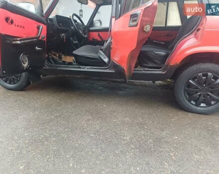 Красный ВАЗ 2104, объемом двигателя 1.5 л и пробегом 300 тыс. км за 549 $, фото 10 на Automoto.ua