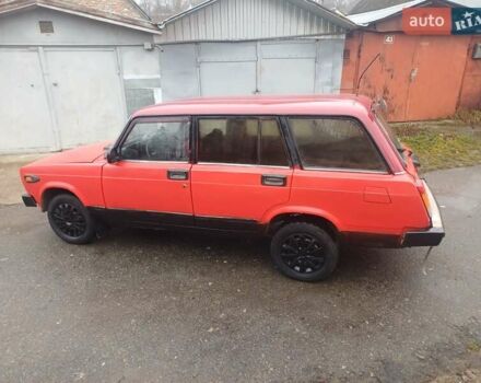 Красный ВАЗ 2104, объемом двигателя 1.5 л и пробегом 300 тыс. км за 549 $, фото 5 на Automoto.ua