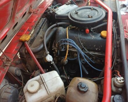 Красный ВАЗ 2104, объемом двигателя 1.5 л и пробегом 1000 тыс. км за 827 $, фото 4 на Automoto.ua