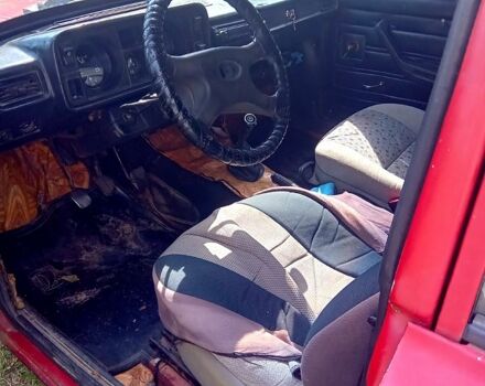 Красный ВАЗ 2104, объемом двигателя 1.3 л и пробегом 300 тыс. км за 500 $, фото 5 на Automoto.ua