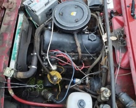 Красный ВАЗ 2104, объемом двигателя 1.5 л и пробегом 300 тыс. км за 414 $, фото 5 на Automoto.ua