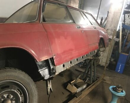 Красный ВАЗ 2104, объемом двигателя 1.6 л и пробегом 100 тыс. км за 271 $, фото 6 на Automoto.ua