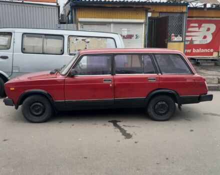 Красный ВАЗ 2104, объемом двигателя 1.5 л и пробегом 140 тыс. км за 714 $, фото 2 на Automoto.ua