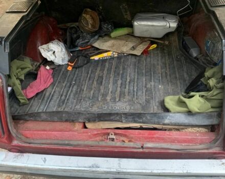 Красный ВАЗ 2104, объемом двигателя 10 л и пробегом 43 тыс. км за 900 $, фото 4 на Automoto.ua