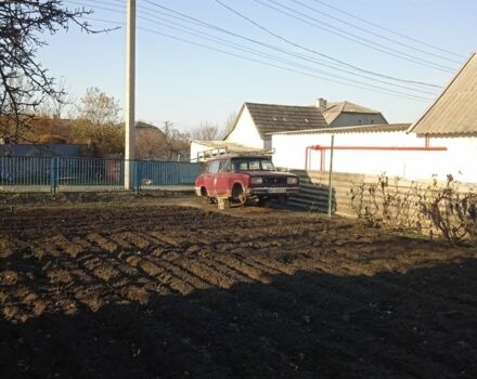 Красный ВАЗ 2104, объемом двигателя 1.5 л и пробегом 444 тыс. км за 95 $, фото 2 на Automoto.ua