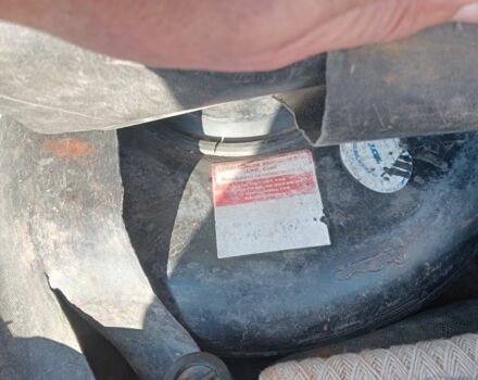 Красный ВАЗ 2104, объемом двигателя 1 л и пробегом 380 тыс. км за 1000 $, фото 4 на Automoto.ua