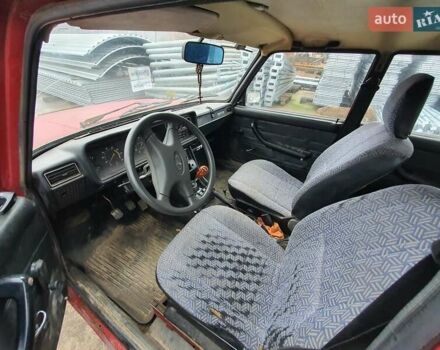 Красный ВАЗ 2104, объемом двигателя 1.5 л и пробегом 110 тыс. км за 400 $, фото 3 на Automoto.ua