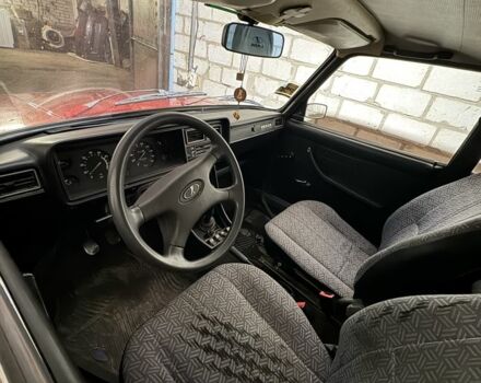 Красный ВАЗ 2104, объемом двигателя 1.5 л и пробегом 130 тыс. км за 999 $, фото 3 на Automoto.ua