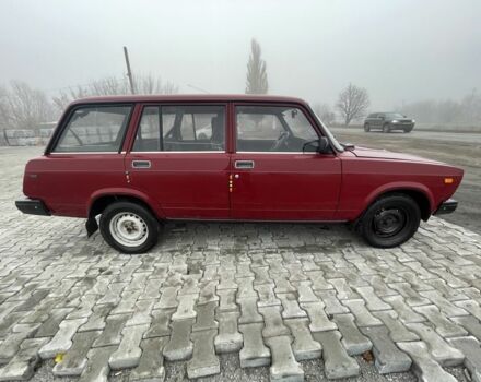Красный ВАЗ 2104, объемом двигателя 1.5 л и пробегом 60 тыс. км за 834 $, фото 3 на Automoto.ua