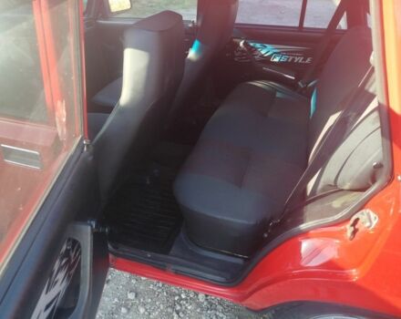 Красный ВАЗ 2104, объемом двигателя 1.5 л и пробегом 69 тыс. км за 2500 $, фото 5 на Automoto.ua