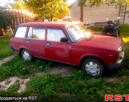 Красный ВАЗ 2104, объемом двигателя 1.5 л и пробегом 120 тыс. км за 500 $, фото 5 на Automoto.ua