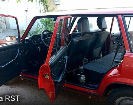 Красный ВАЗ 2104, объемом двигателя 1.5 л и пробегом 46 тыс. км за 3600 $, фото 2 на Automoto.ua