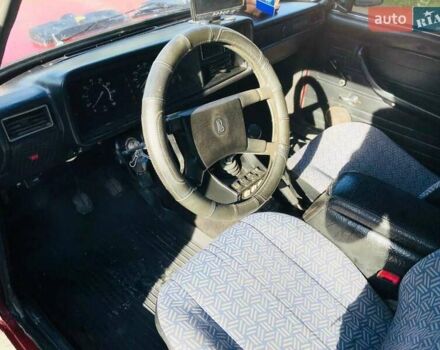 Красный ВАЗ 2104, объемом двигателя 1.5 л и пробегом 85 тыс. км за 1049 $, фото 5 на Automoto.ua