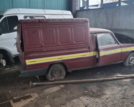 Красный ВАЗ 2104, объемом двигателя 2 л и пробегом 124 тыс. км за 285 $, фото 1 на Automoto.ua