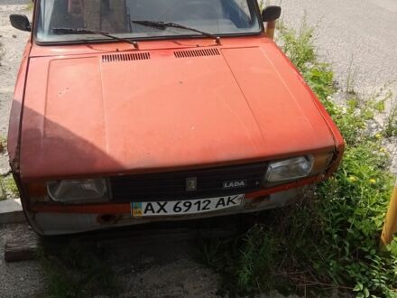 ВАЗ 2104 1987 у Харкові на Automoto.ua Червоний ВАЗ 2104, об'ємом двигуна 1.5 л та пробігом 65 тис. км за 374 $, фото 1 на Automoto.ua