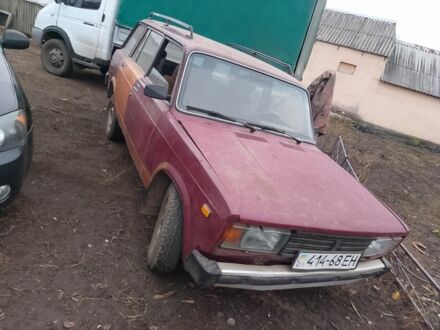 Красный ВАЗ 2104, объемом двигателя 1 л и пробегом 245 тыс. км за 285 $, фото 1 на Automoto.ua