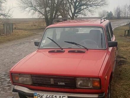ВАЗ 2104 1994 в Корце на Automoto.ua Красный ВАЗ 2104, объемом двигателя 1.45 л и пробегом 36 тыс. км за 300 $, фото 1 на Automoto.ua